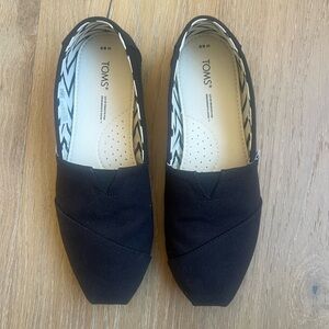 Toms Alpargata shoes size 8.5 women’s black